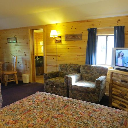 Econo Lodge Bayview Mackinaw City Extérieur photo