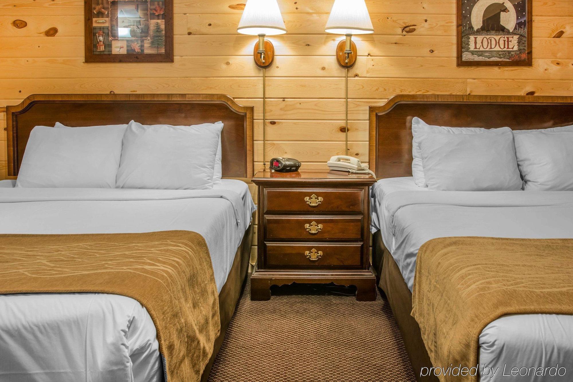 Econo Lodge Bayview Mackinaw City Extérieur photo