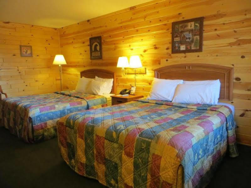 Econo Lodge Bayview Mackinaw City Extérieur photo